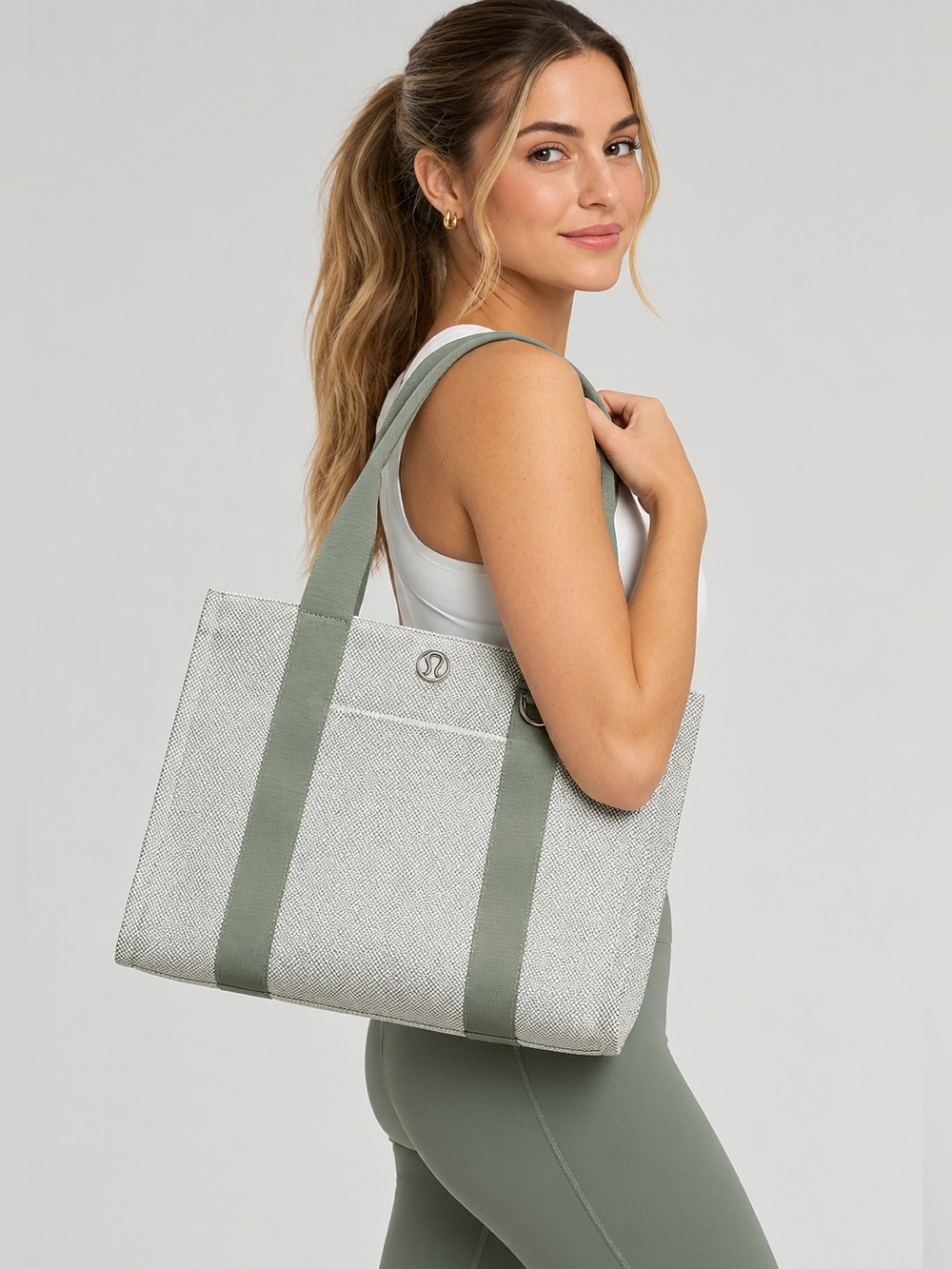 Lululemon Two Tone Canvas tote 10L, Grey Eucalyptus/ Light Ivory